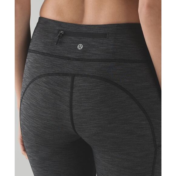 Lululemon Mid Rise Speed Tight V in Heathered Black Leggings Women's Size‎ 4 - Picture 3 of 10